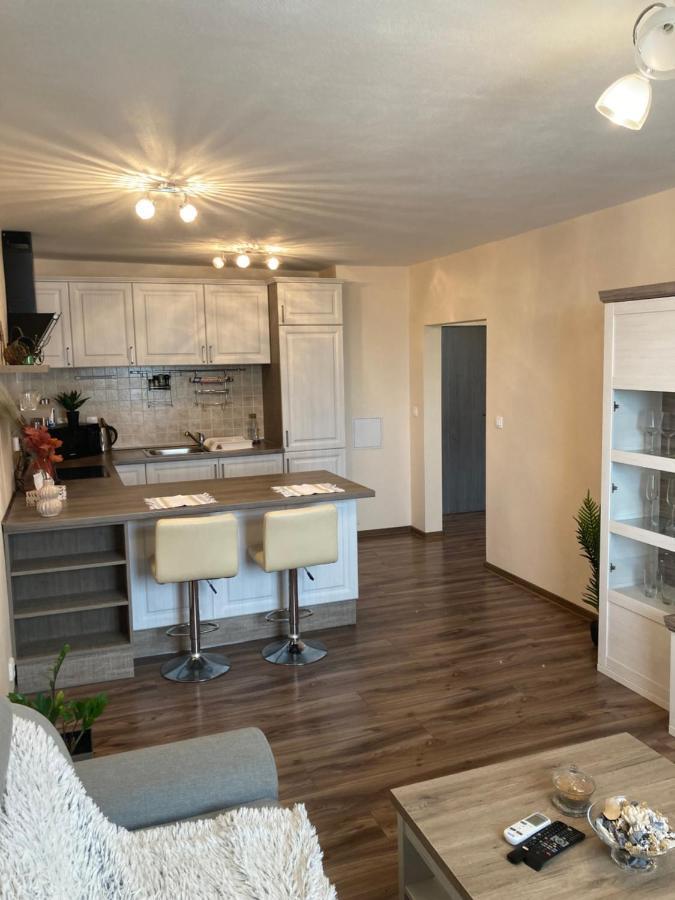 2 Rooms Apartment In มิคาโลเท ภายนอก รูปภาพ